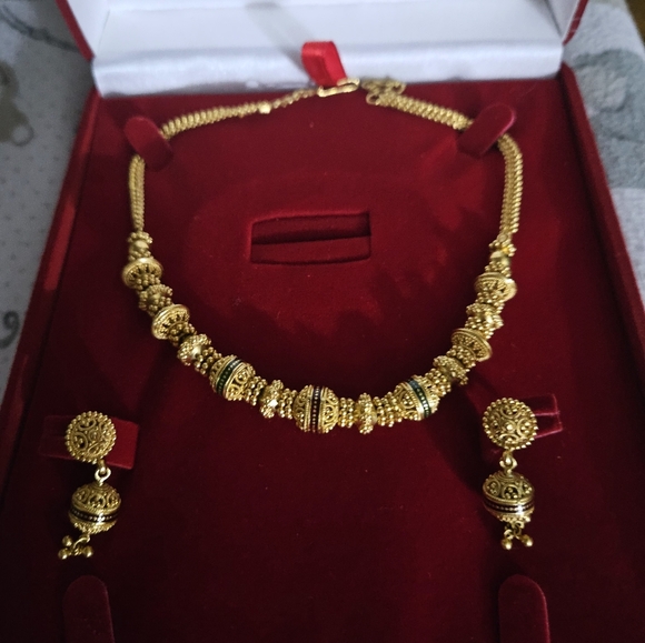 Jewelry - Picture 2 of 2